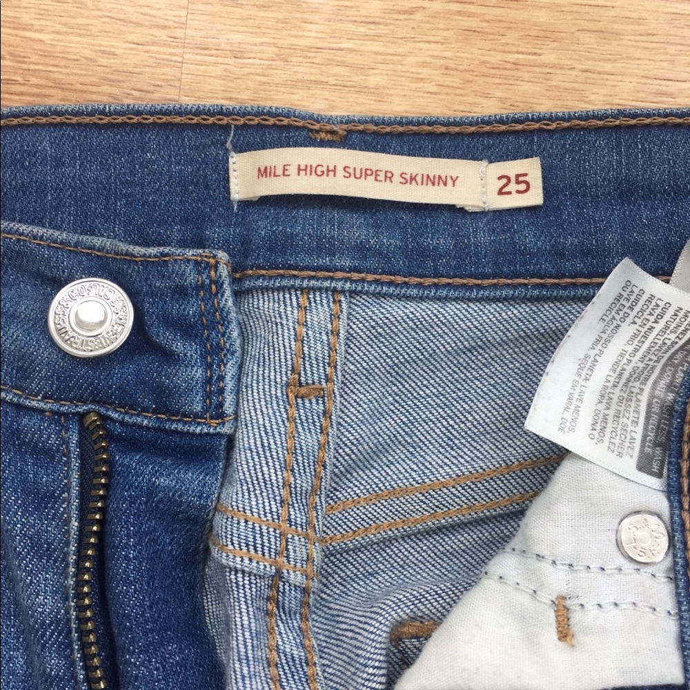 Levi’s Mile High Super Skinny